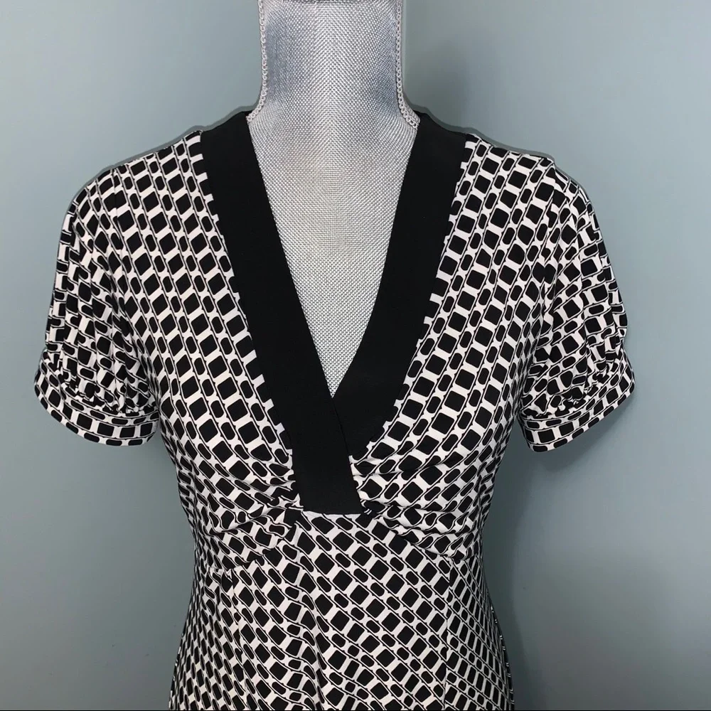 EVAN PICONE black and off white V-neck print dress office wear casual size 8 - Picture 3 of 6